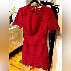 DVF Guipure Camelia Flower Dress - great condition, size 4-8